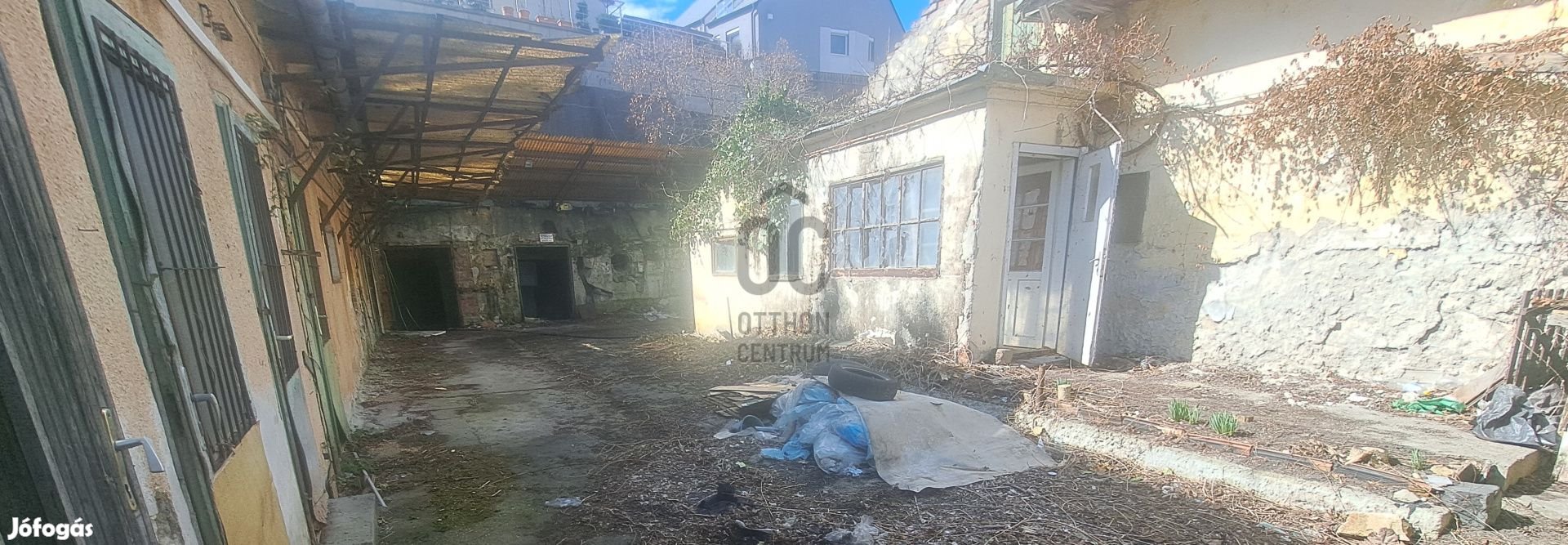 XXII. kerületi eladó kő családi ház