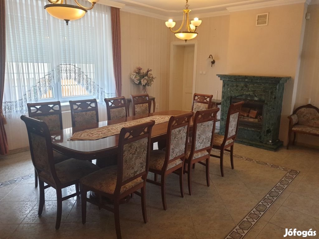 XXI. Kerület, Királyerdő, 340 m2-es, 4 generációs, családi ház