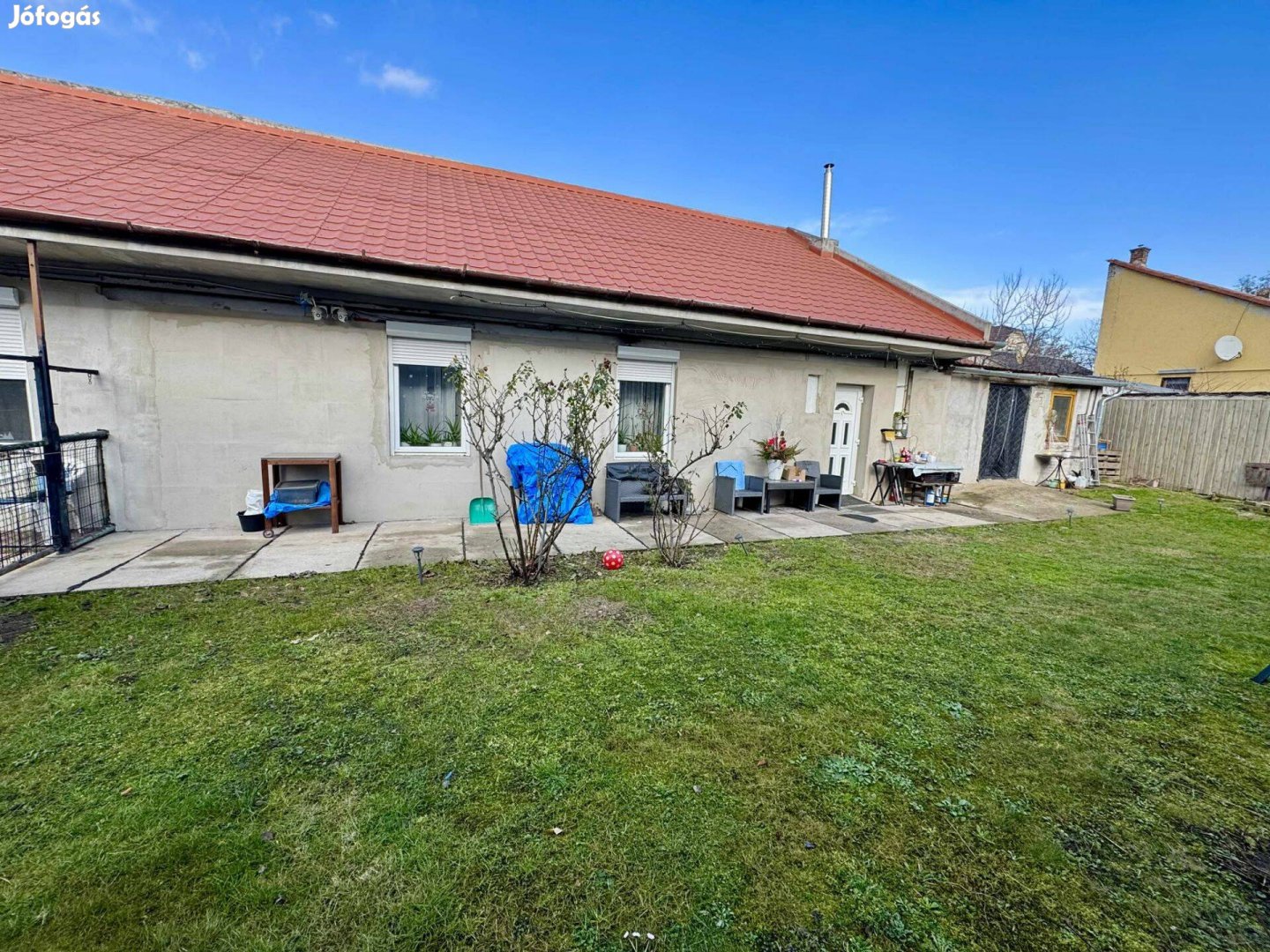 XXI. kerületben a II. Rákóczi Ferenc úton eladó házrész