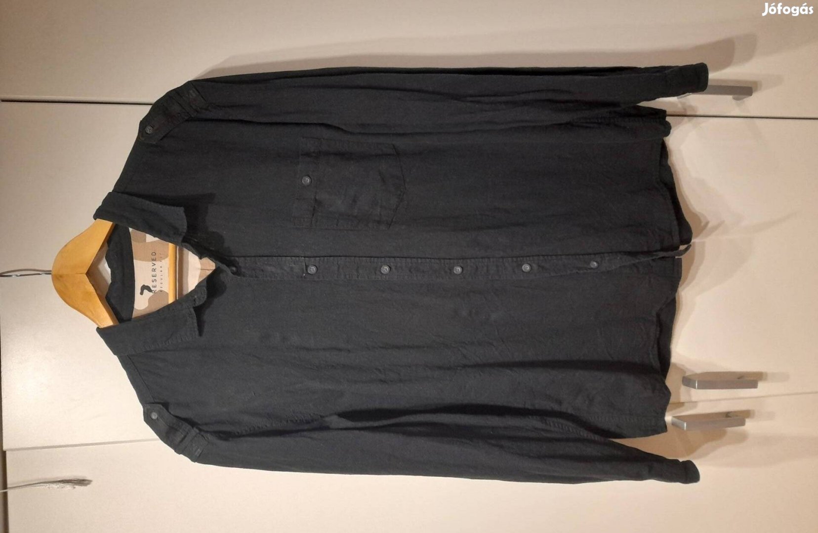 XXL-es fekete Reserved ing