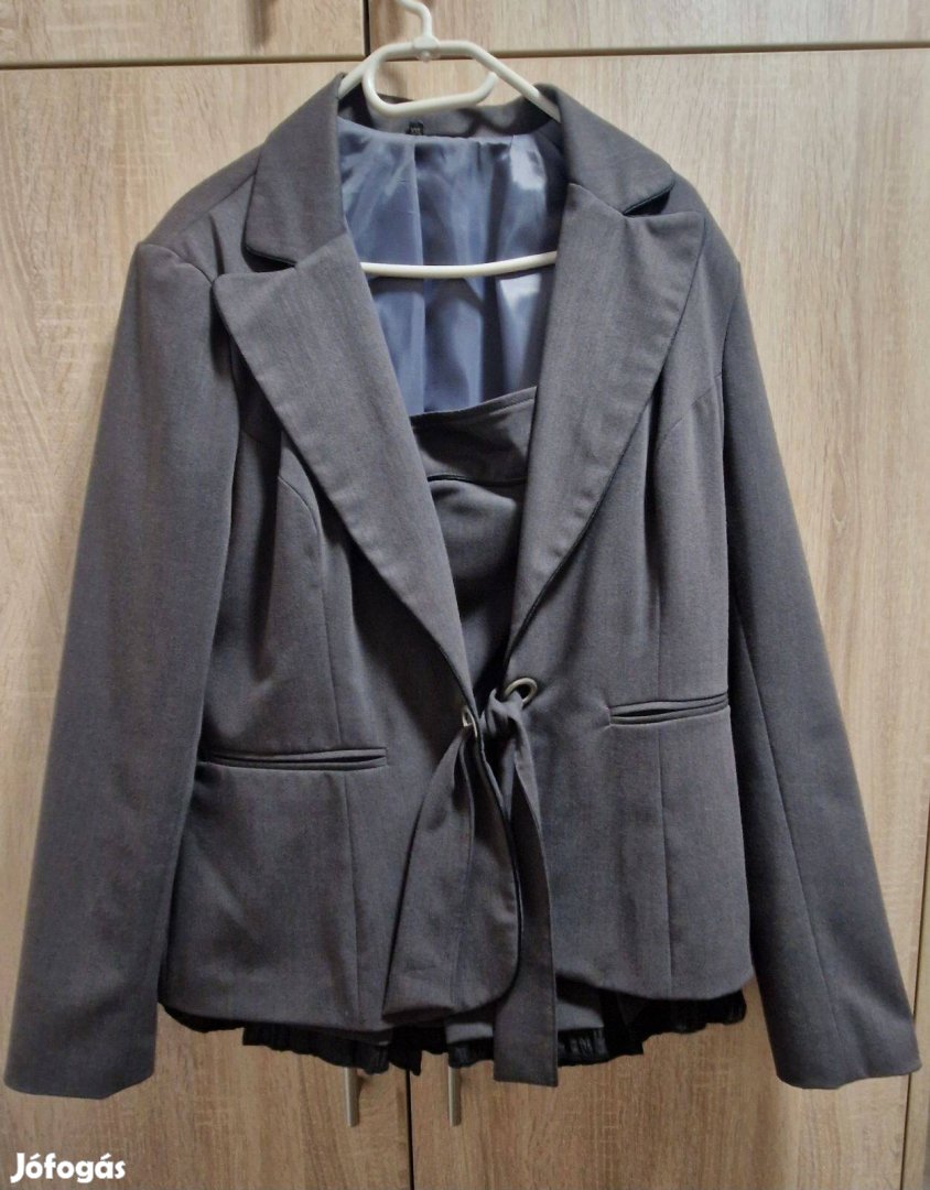 XXL-es szürke női kosztüm eladó