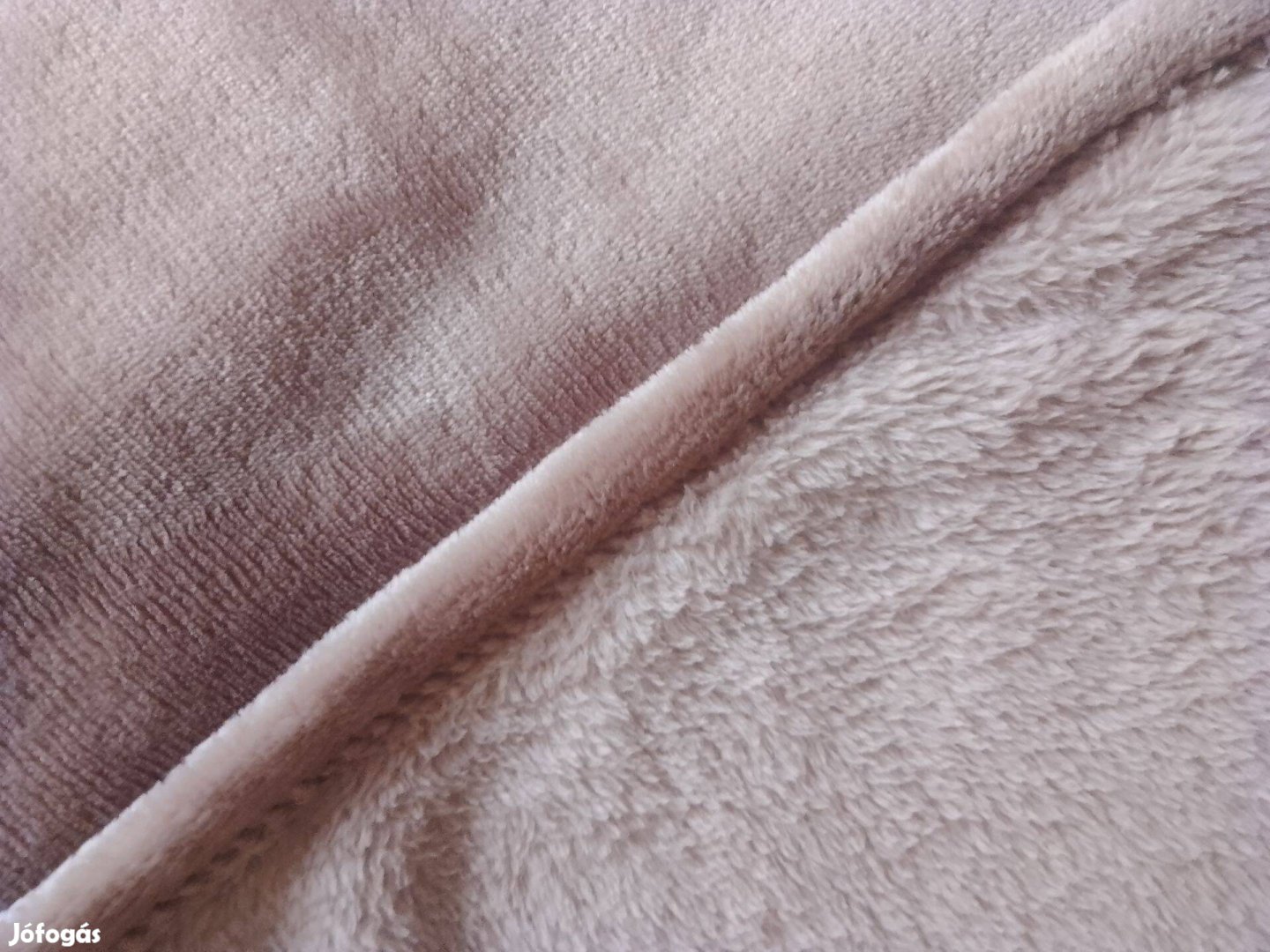 XXL méretű kívül belül pihe-puha takaró