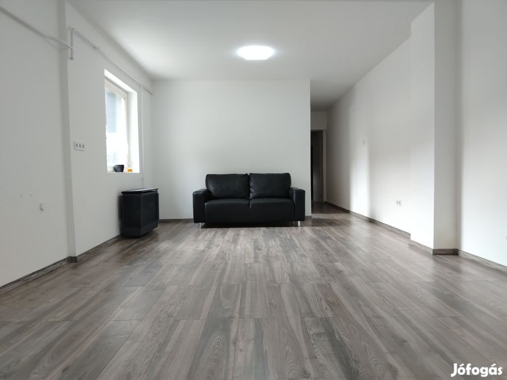 XX. Kerület, Erzsébetfalva, 70 m2-es, családi ház, 3 szobás