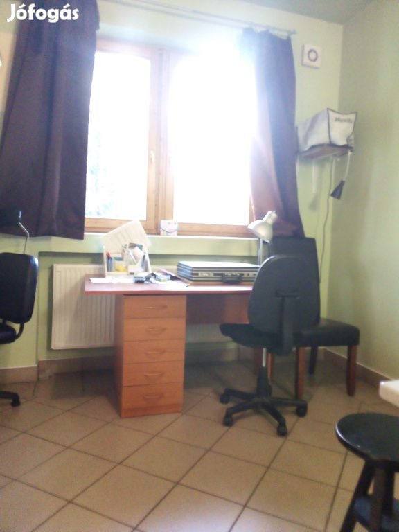 XX. Kerület, Központi utca, 50 m2-es, családi ház, 2 szobás
