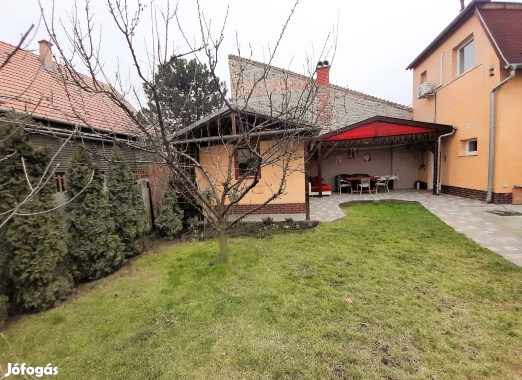 XX. Kerület, Szigligeti utca, 118 m2-es, ikerház, 3+1 félszobás