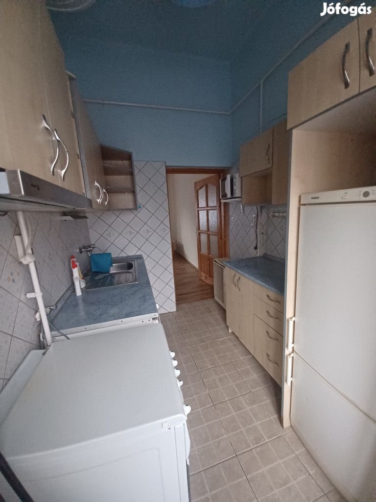 XX. Kerület, Tátra téi piacnál utca, 28 m2-es, házrész, 1