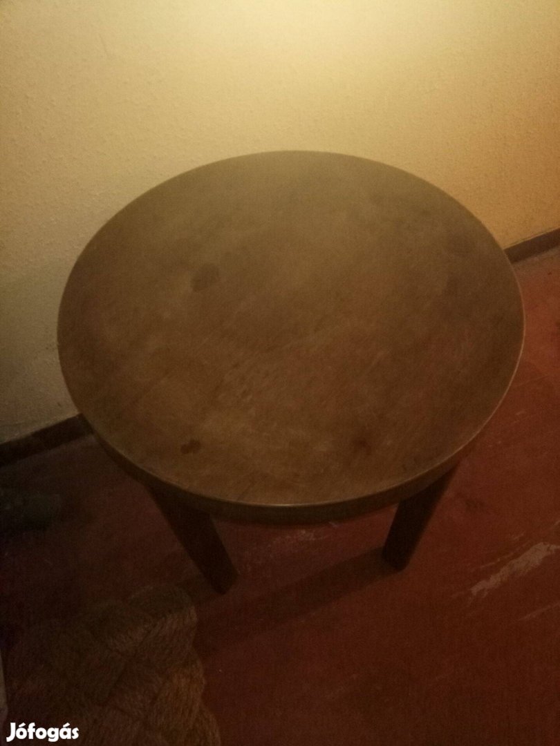 XX.század első felében készült, art deco, kerek asztal. ára 30000ft