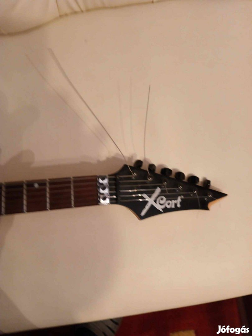 X Cort ektromos gitár eladó