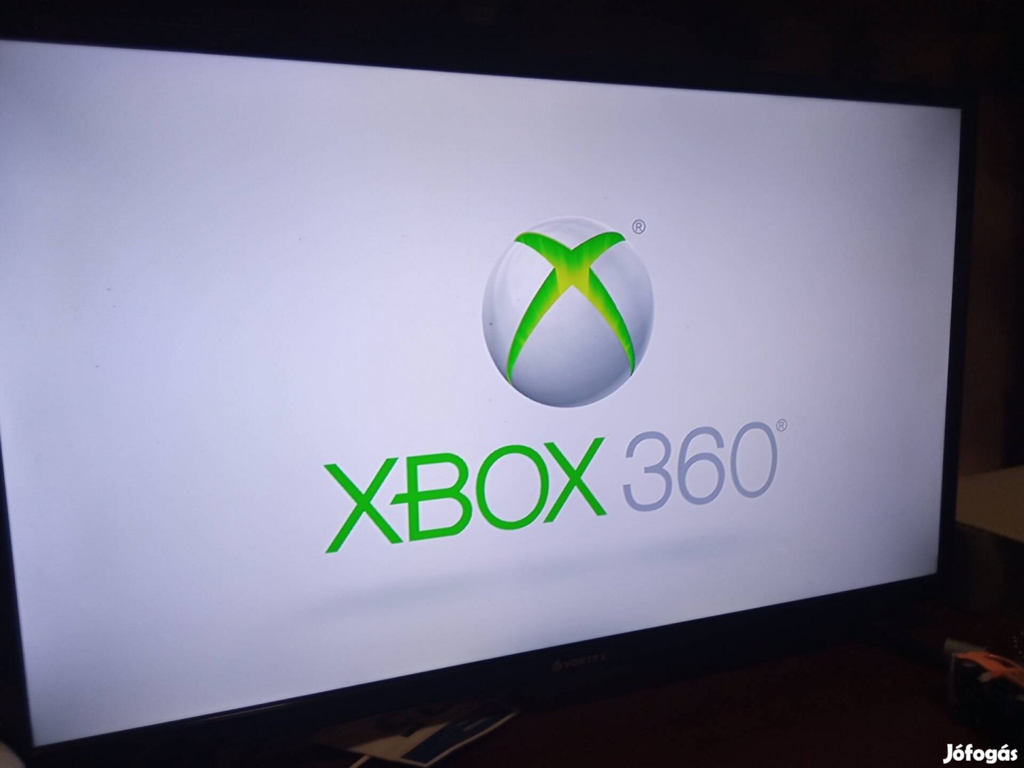 Xbox360 500gb müködik kilenc játékal