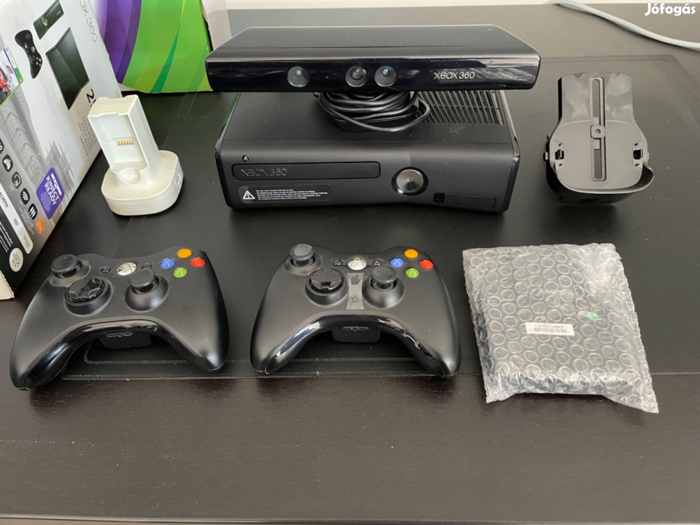 Xbox360 Komplettszett Kinectel és 16db játékkal