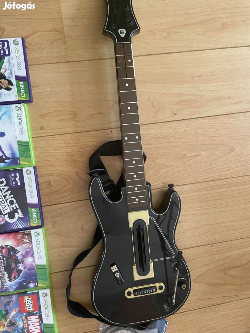 Xbox360 (22db játékkal)+kinect+gitarhero+2 db kontroller