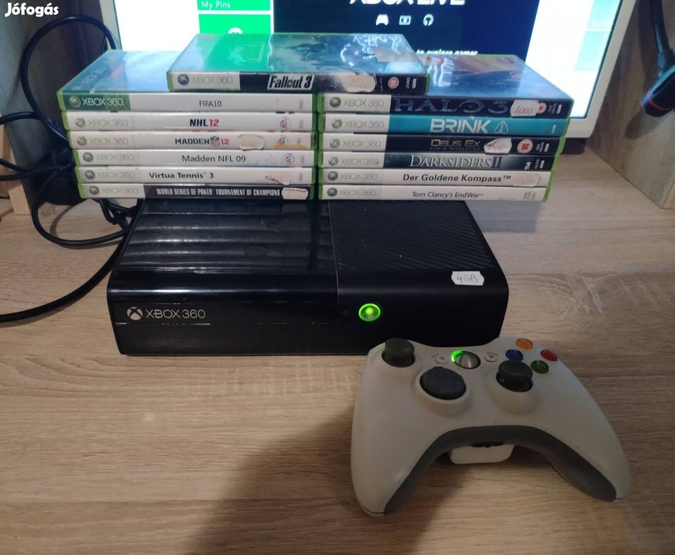 Xbox 360E  4GB 13 lemezzel egy karral 