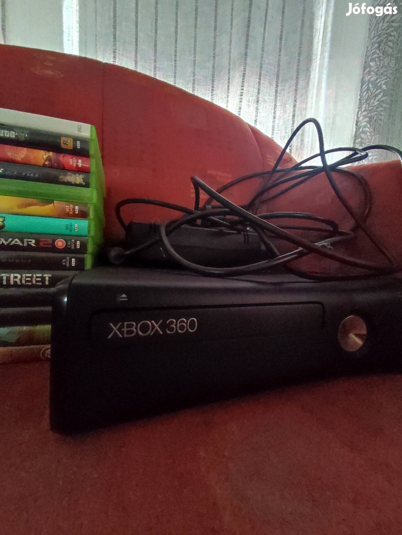 Xbox 360 14db játékkal 