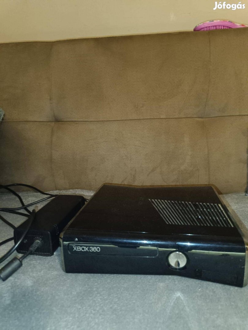 Xbox 360 250GB +Kinect +3 Controller