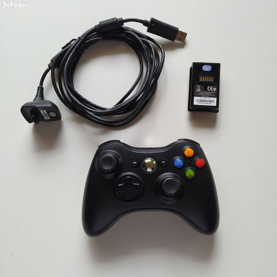 Xbox 360 Kontroller + Akku + Töltő kábel