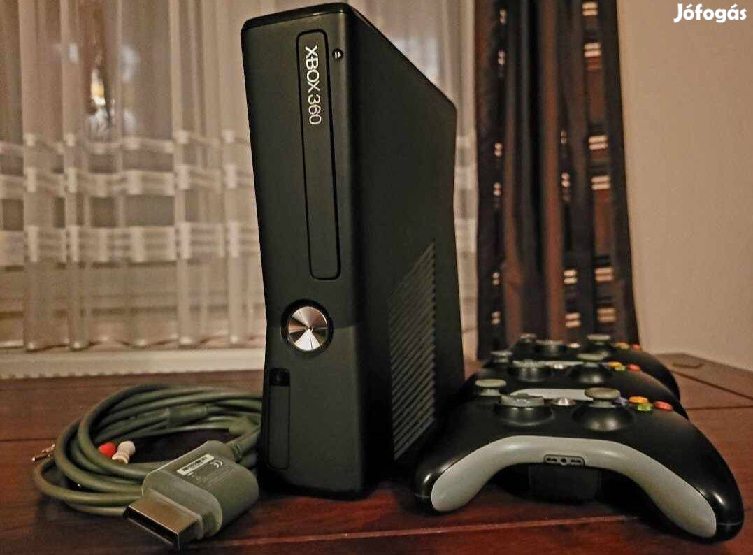 Xbox 360 S (használt) 32 játékkal