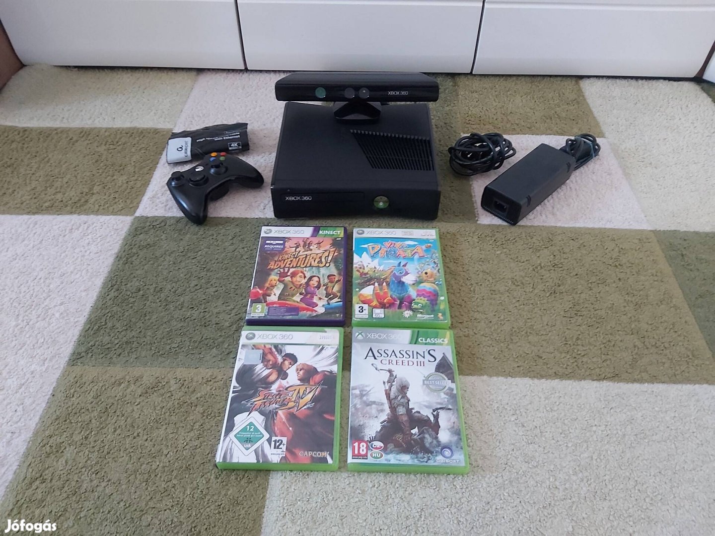 Xbox 360 Slim 250GB Kinect Szenzorral Játékokkal Tartozékaival 