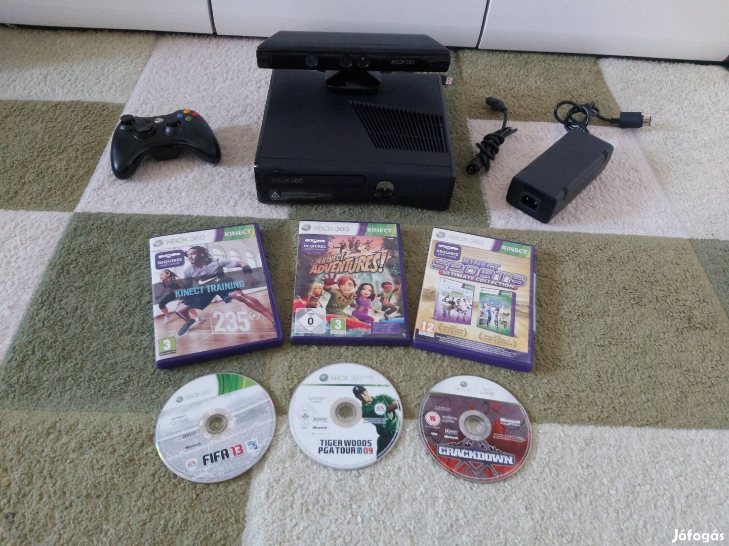 Xbox 360 Slim 250 GB Játékokkal Tartozékaival + Kinect