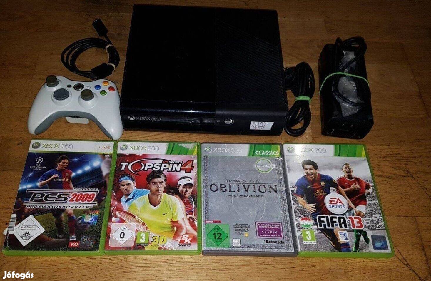 Xbox 360 e slim 4gb 4 darab játékkal eladó