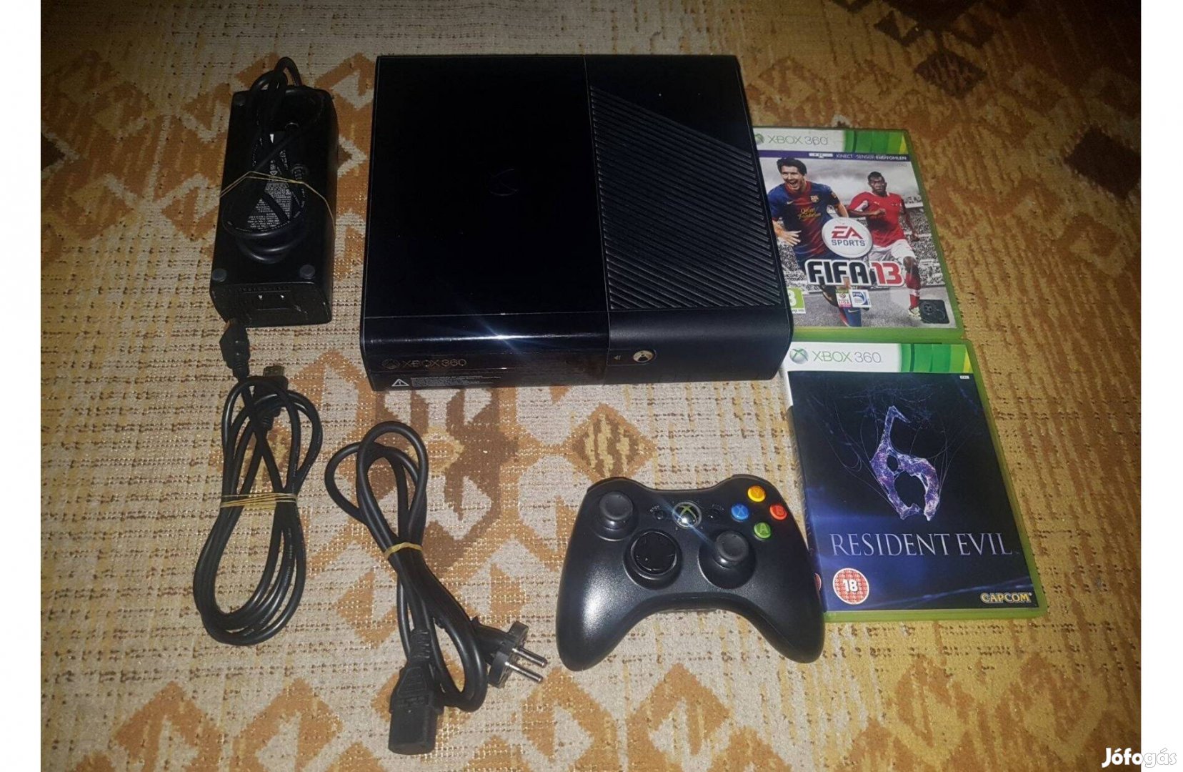 Xbox 360 slim e 250gb 2-darab játékkal eladó