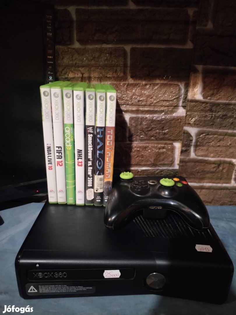 Xbox 360s egy karral pár játékkal 