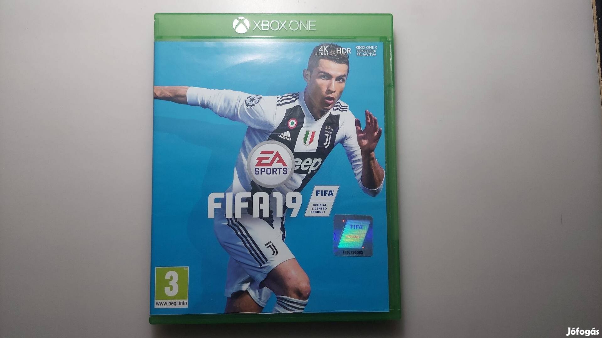 Xbox ONE S FIFA 19