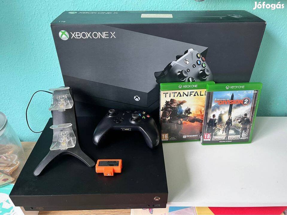 Xbox ONE X + Játékok Tartozékok Konzolbeszámítással