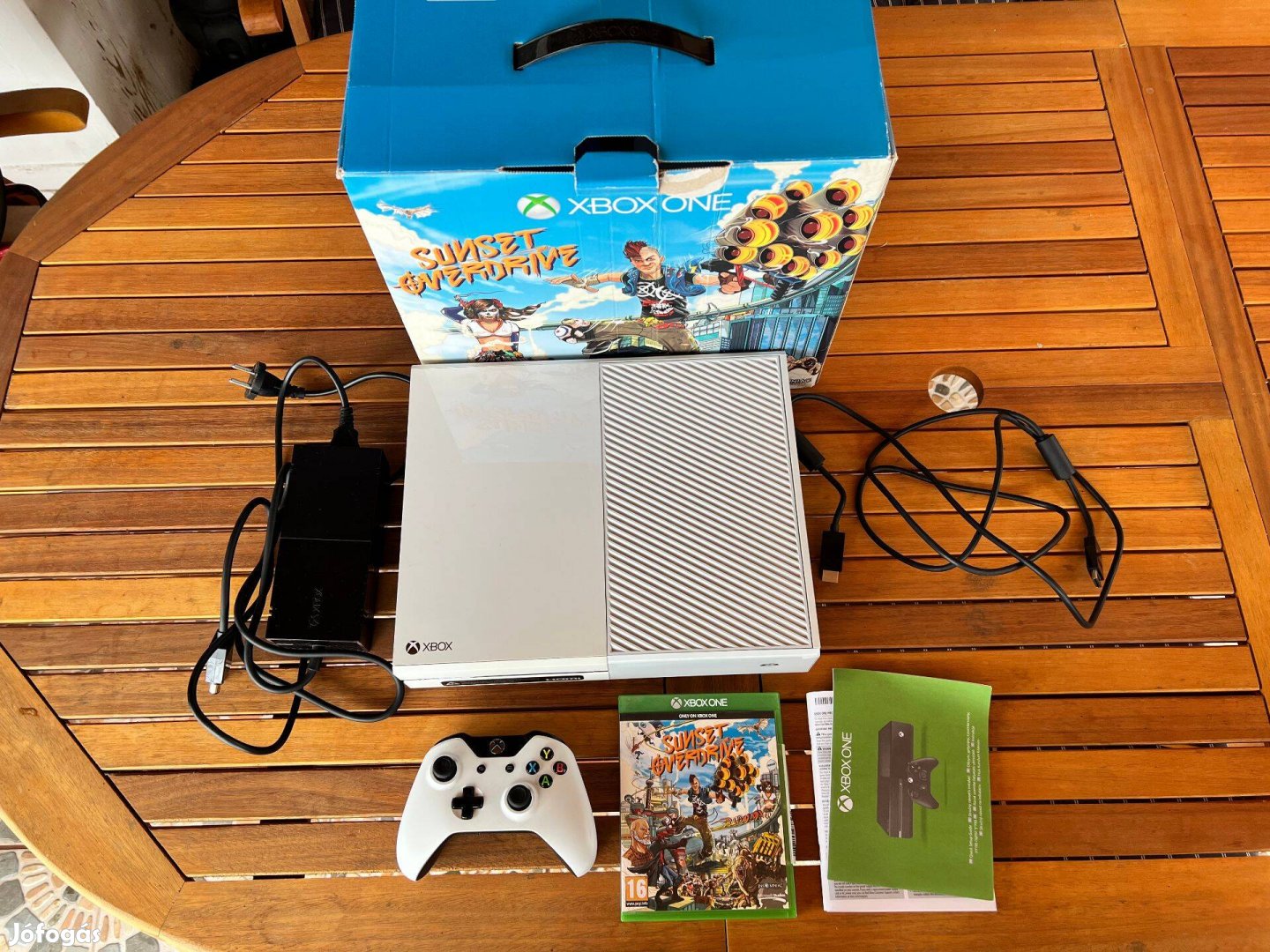 Xbox One 500 GB Sunset Overdrive - Számlával, 1 év garanciával