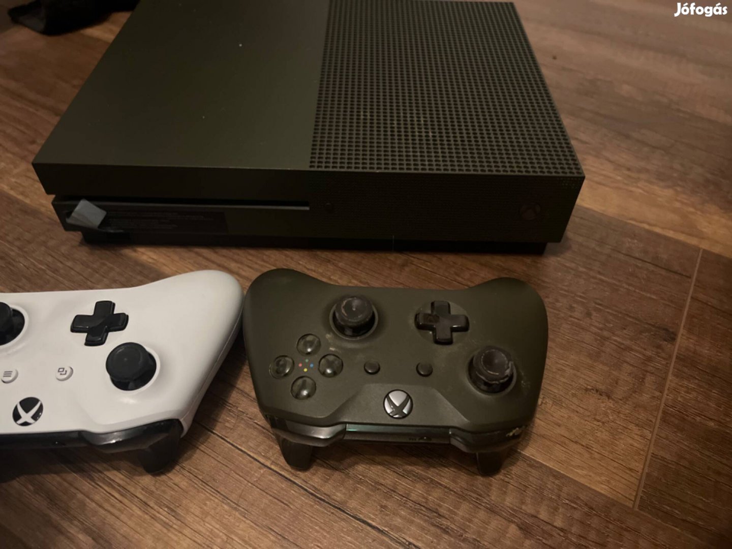 Xbox One S 1TB+1 kontroller