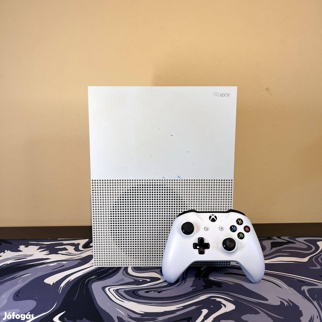 Xbox One S 1TB Lemezes Játékkonzol - Eladó! 49.990.-