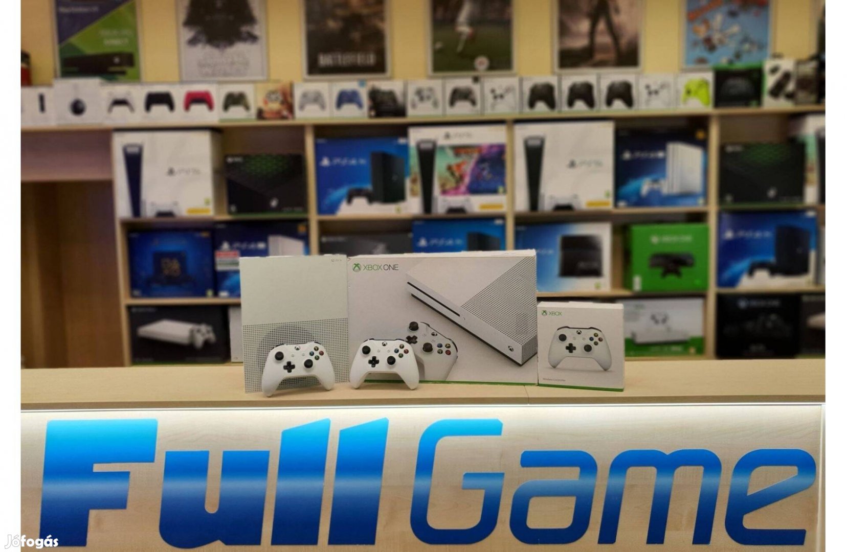 Xbox One S 1TB Üzletből akár több kontrollerrel is akciós áron