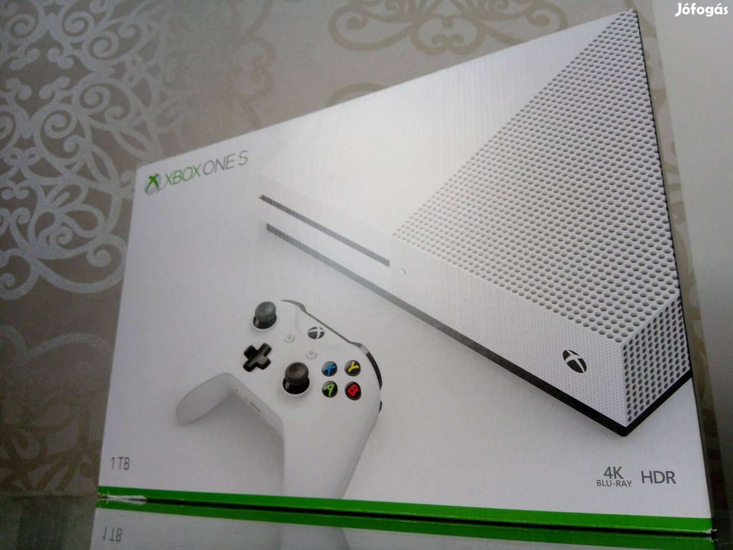 Xbox One S 1TB, 4K, HDR, Bluray komplett dobozos
