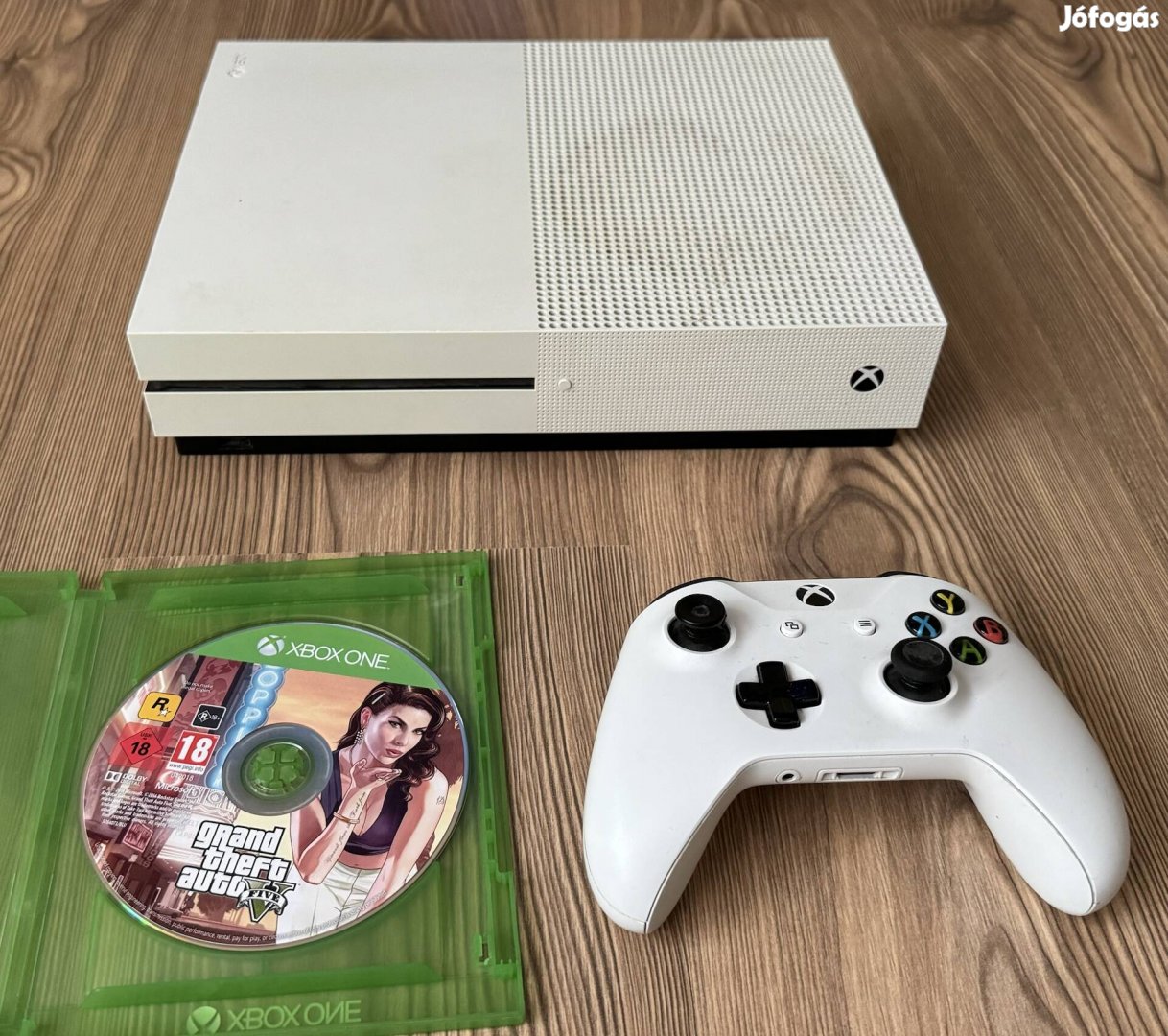 Xbox One S 1 TB,  GTA 5 játékkal 