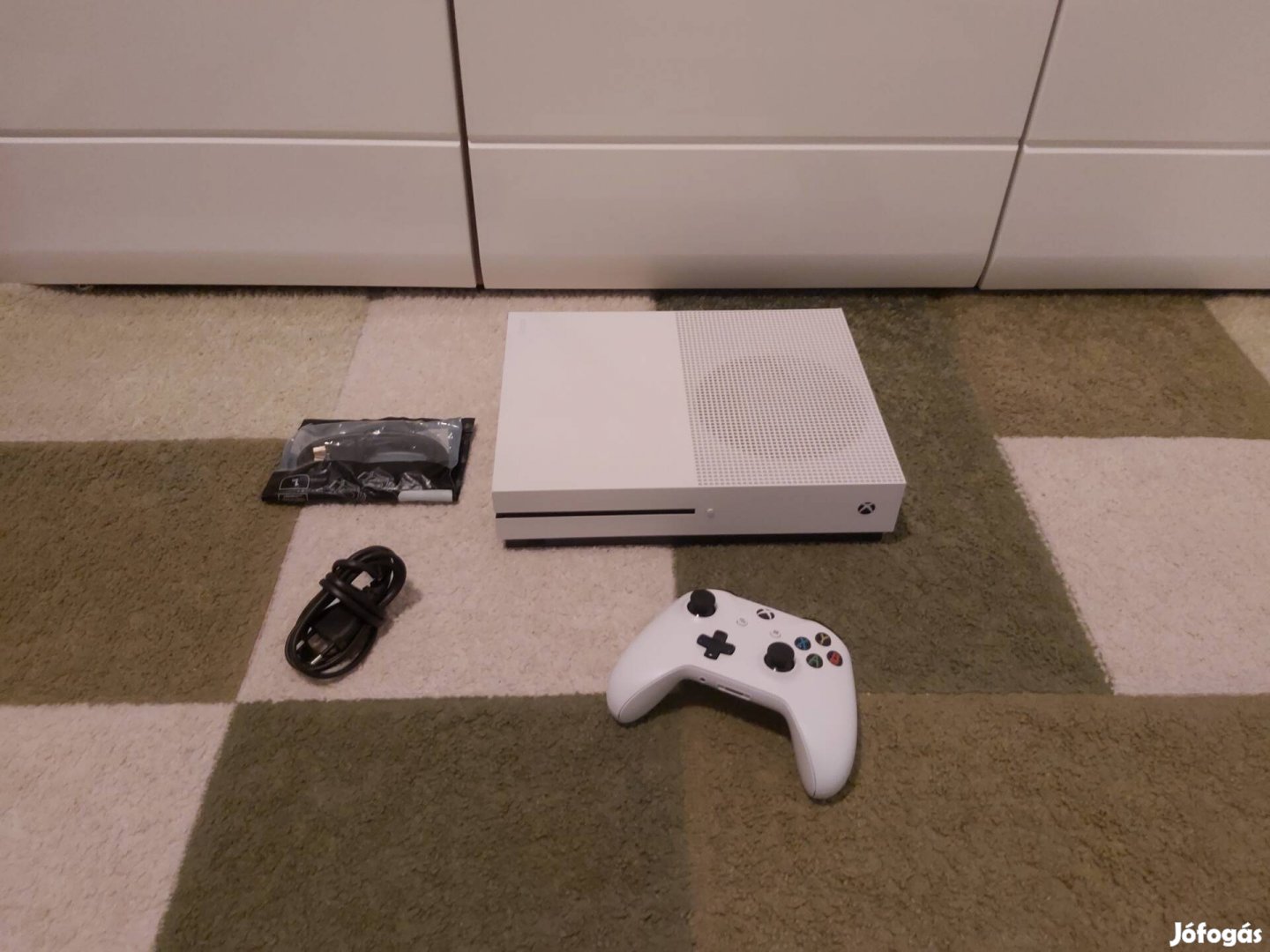 Xbox One S 500GB Tartozékaival 