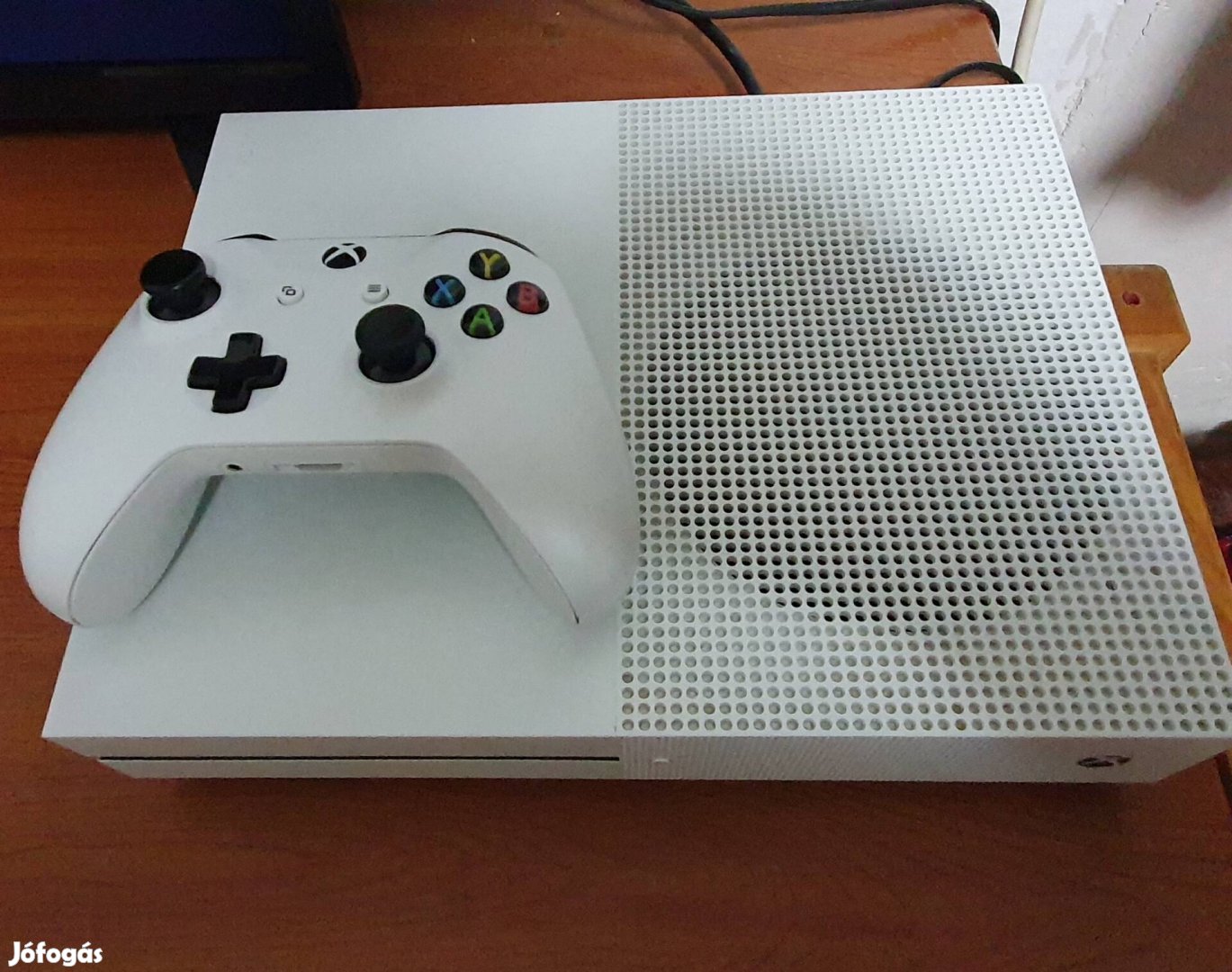 Xbox One S 500Gb Játékkonzol