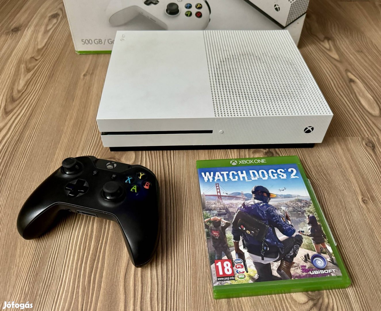 Xbox One S 500 GB 1 db játékkal 