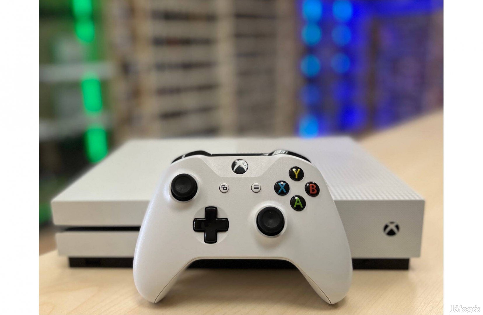 Xbox One S 500 GB újszerű állapotban, garanciával videojáték boltból