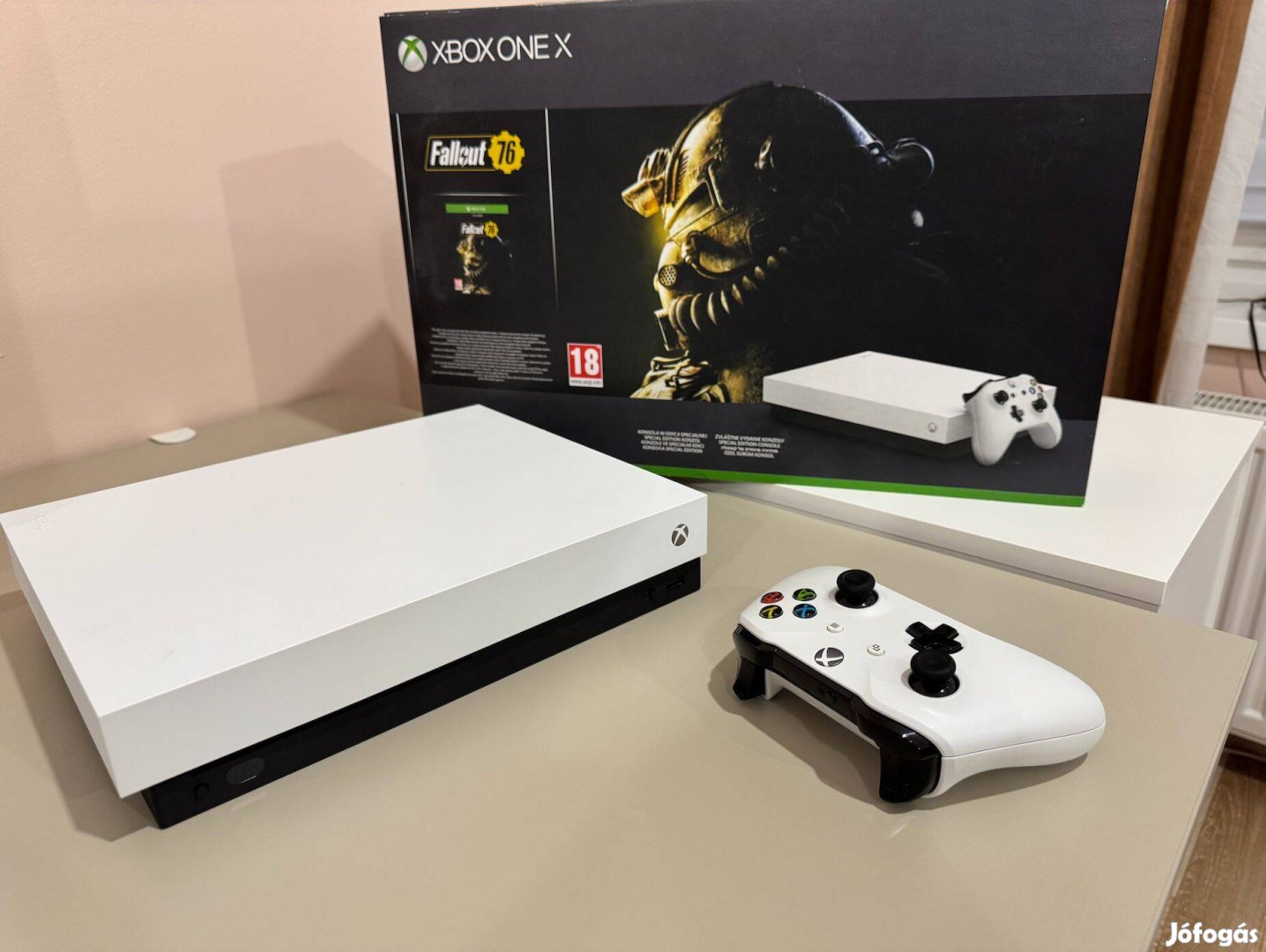 Xbox One X 1TB