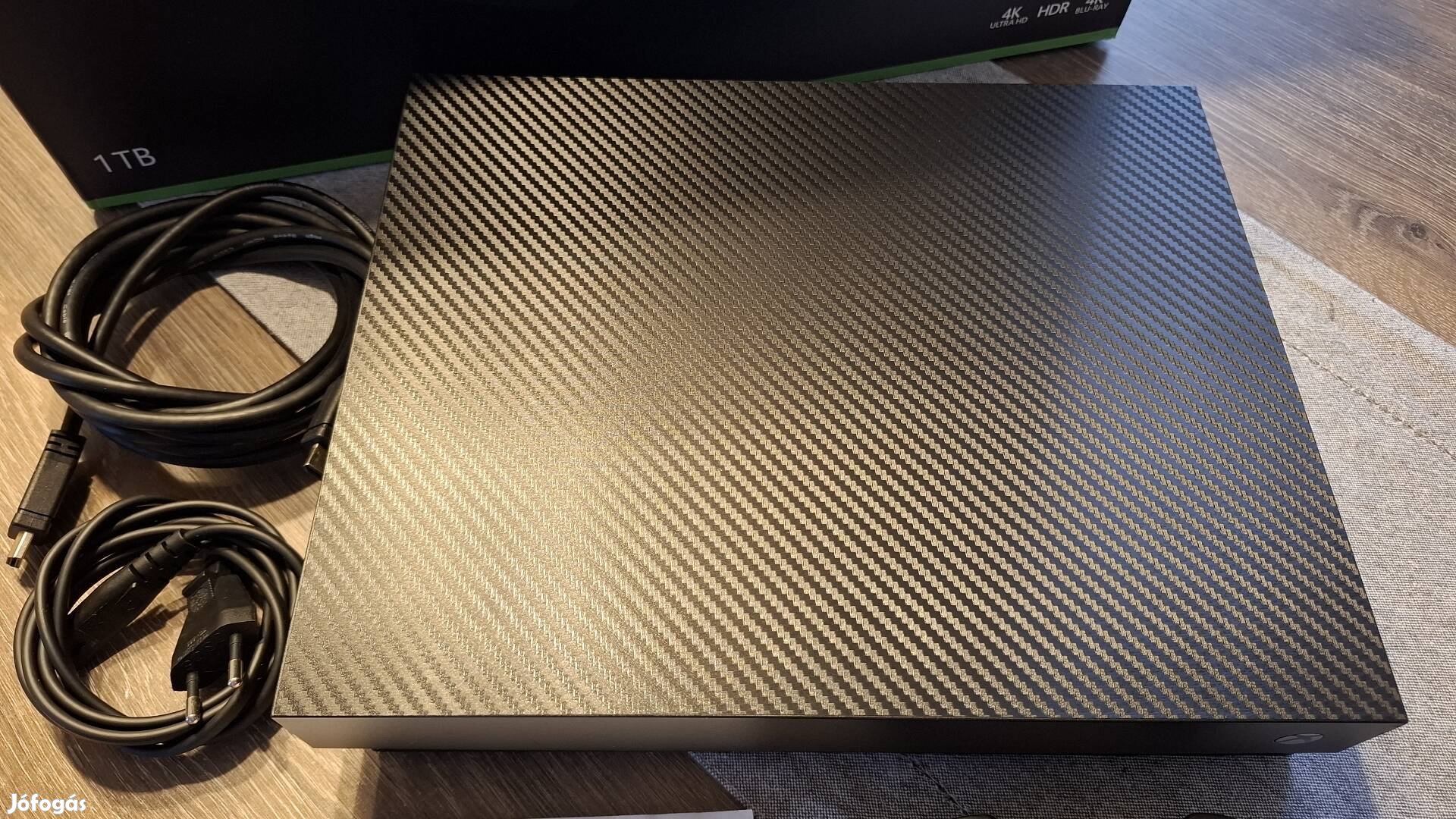 Xbox One X 1TB HDD, 4K konzol, series X joy, dobozában