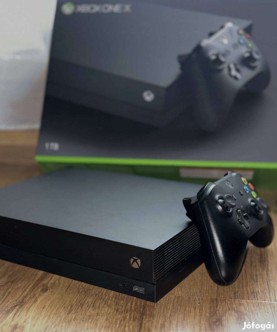 Xbox One X 1TB - Minden tartozékával, hibátlan működéssel