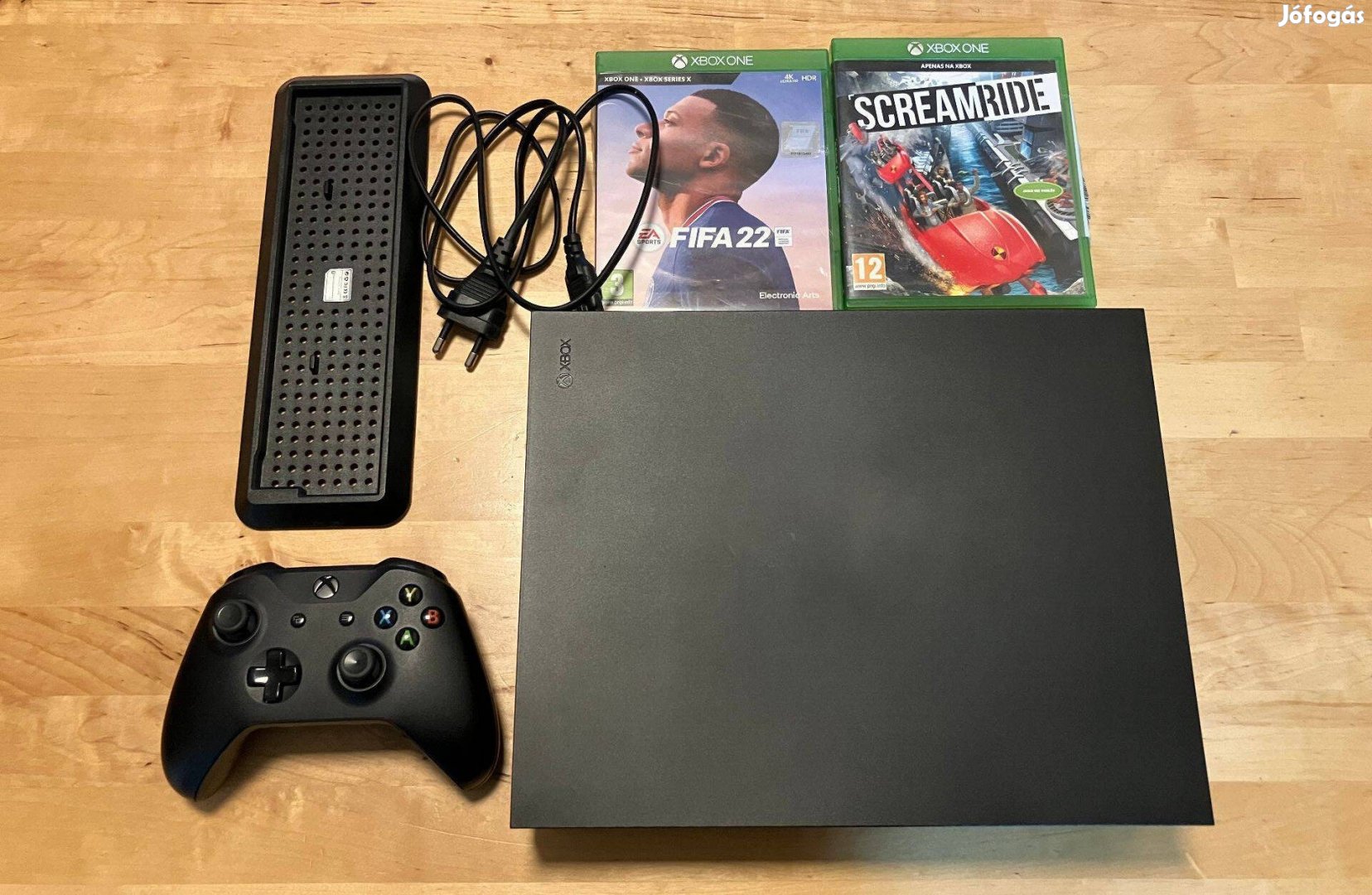 Xbox One X, játékokkal, 1TB