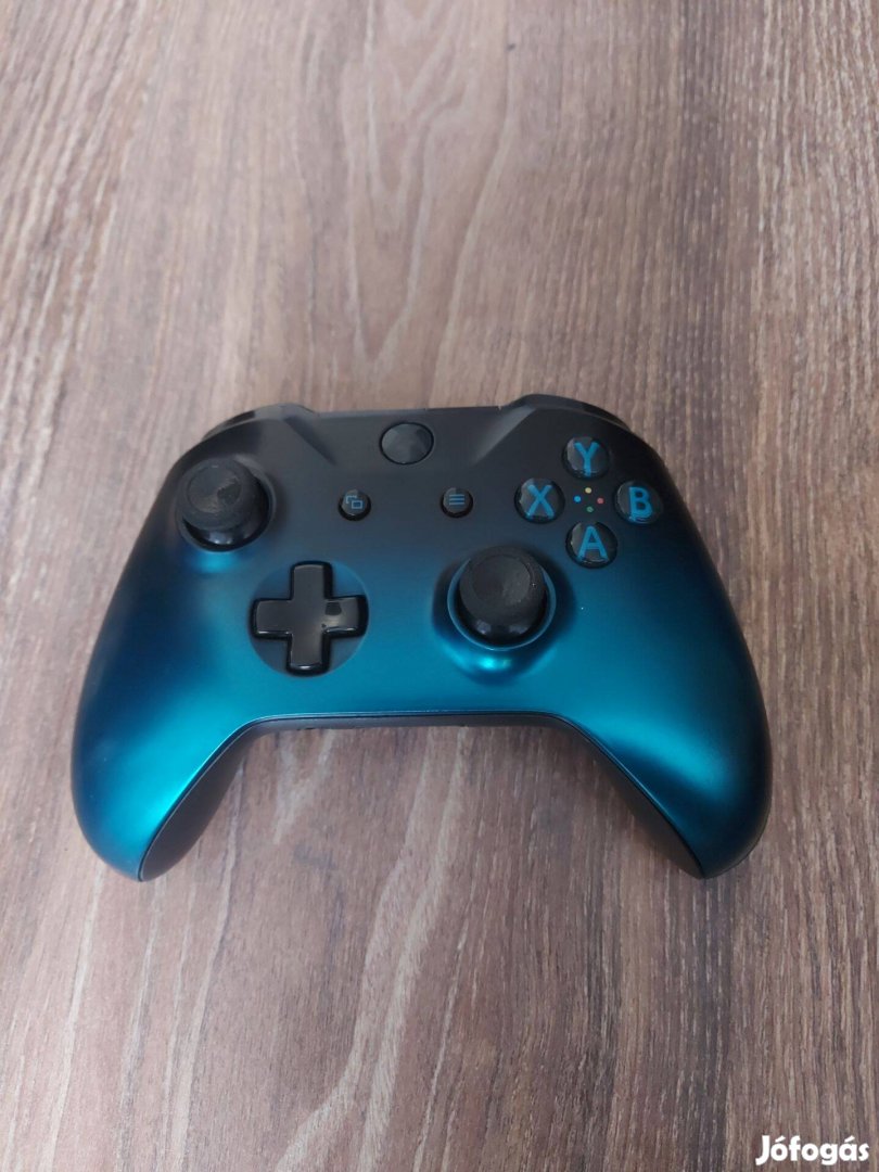 Xbox One controller