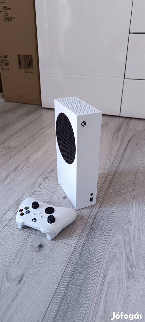 Xbox Series S 512 GB + Venom töltő