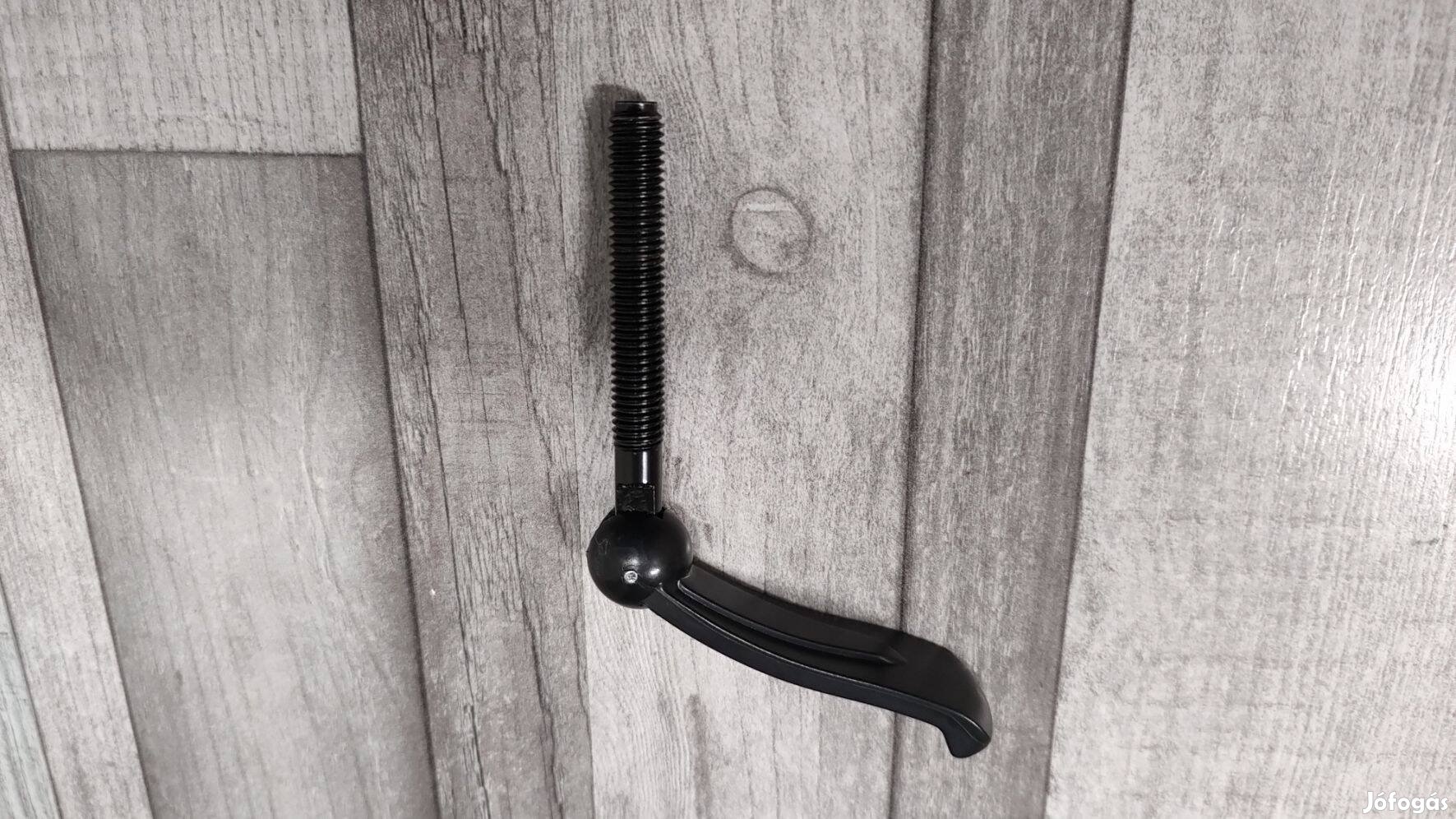 Xbox PS PC Thrustmaster Kormány Lefogató Csavar