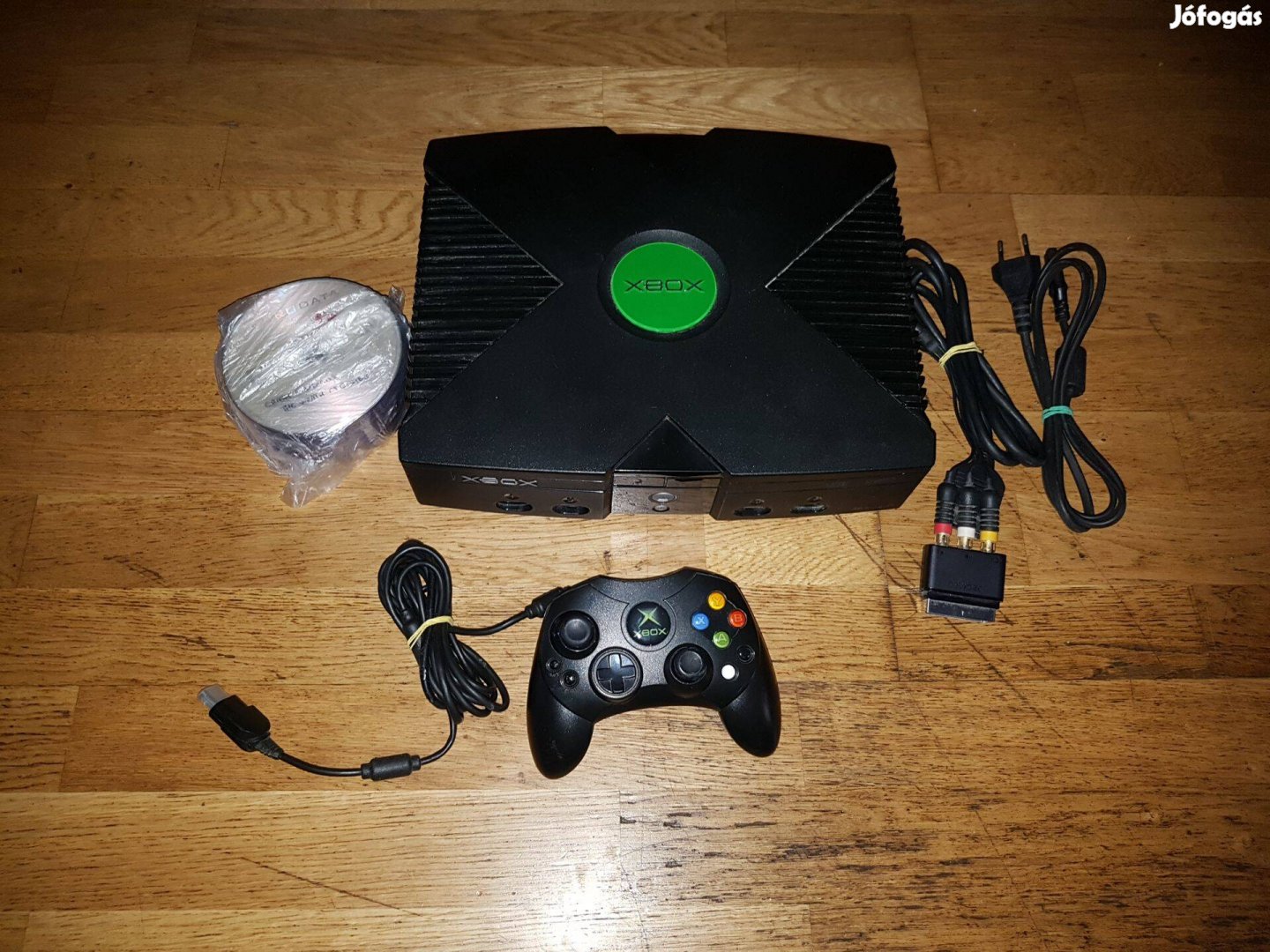 Xbox classic 32-db játékkal eladó