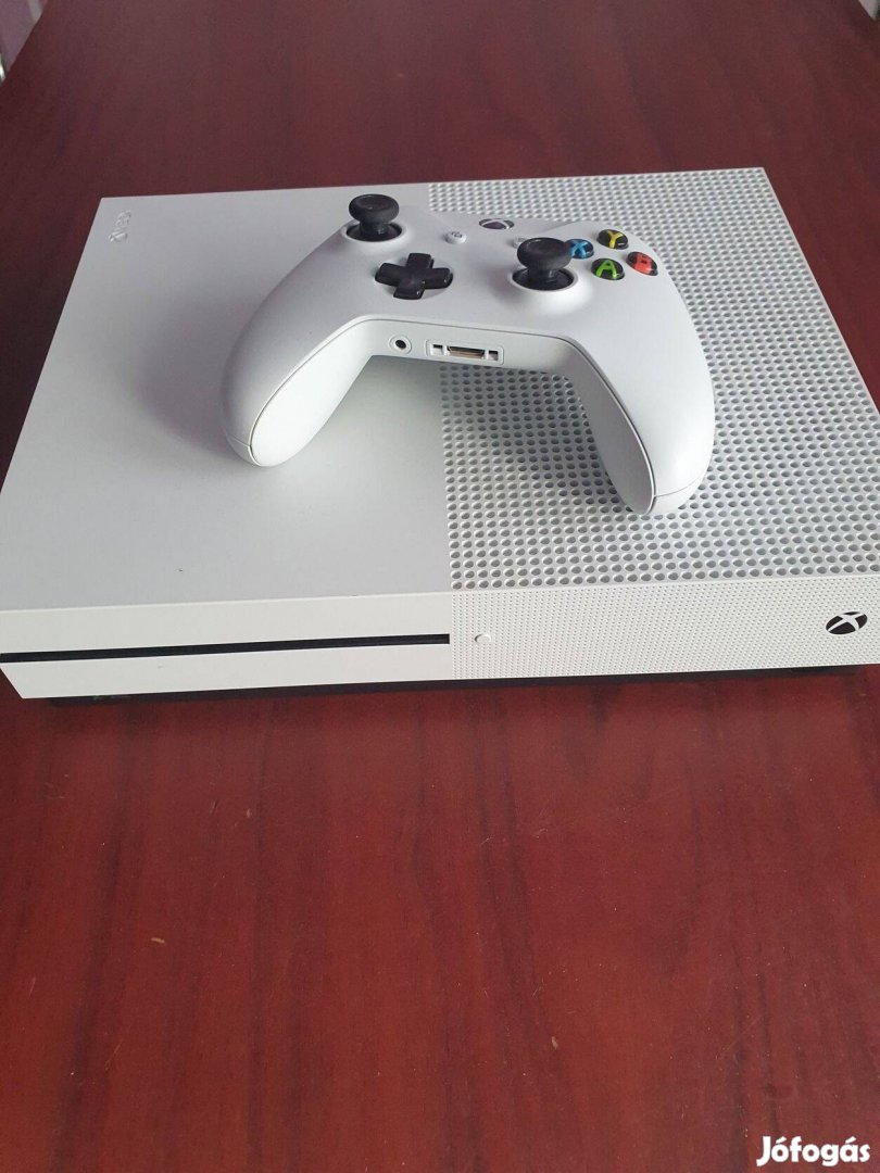 Xbox one S 1TB 1 kontroller fifa 18 lemezzel hibátlan eladó