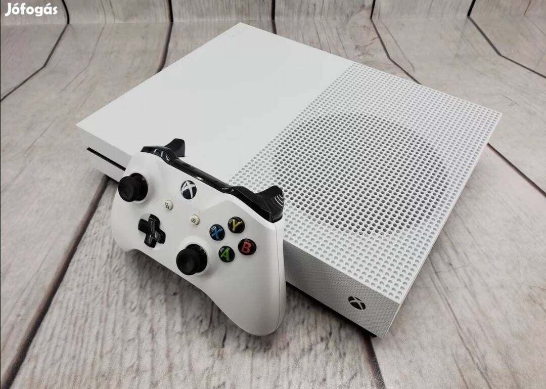 Xbox one S 1TB egy karral a képen látható játékokkal 