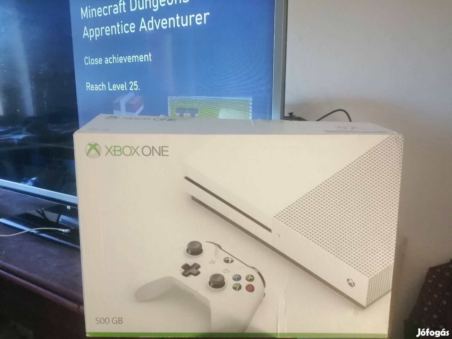 Xbox one S 1Tb limitált robot white, 450 játékkal 