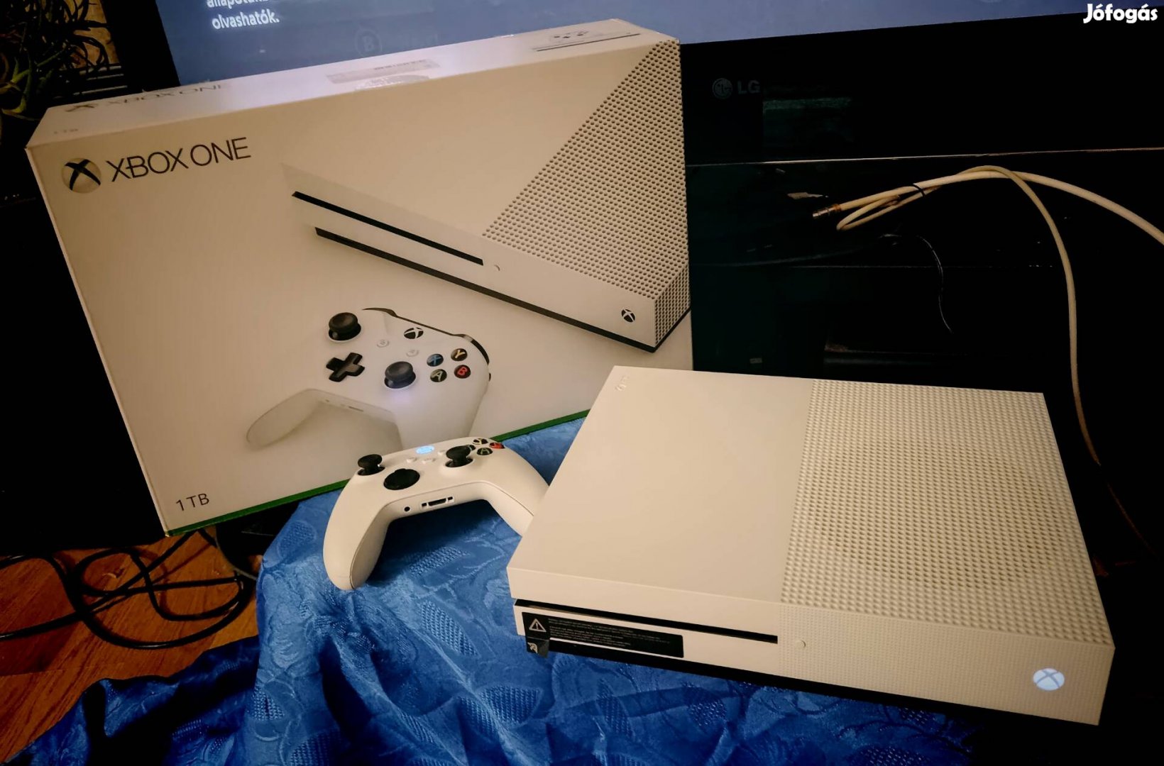 Xbox one S 1 Terrás 1 darab kontrollerrel 