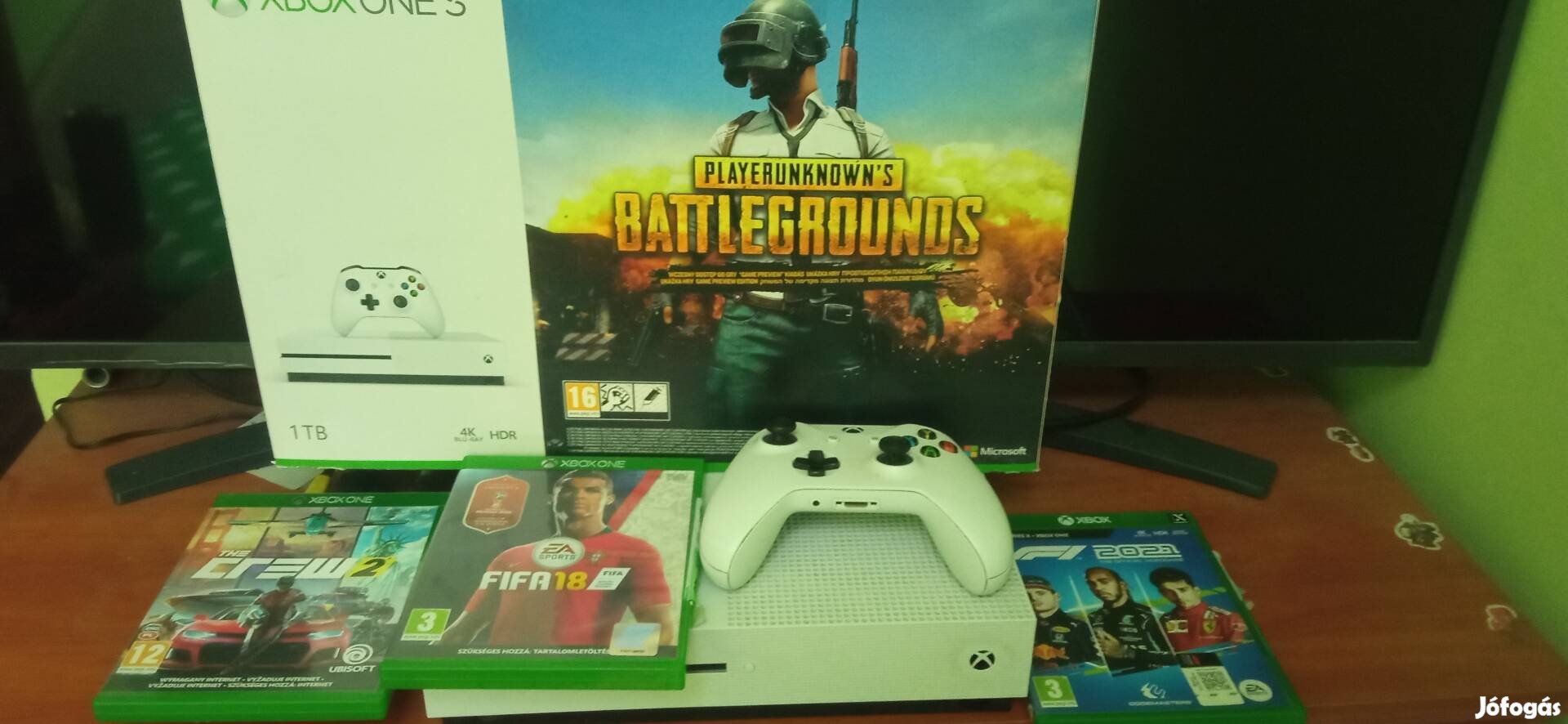 Xbox one S 1tb+kontroller+3 játék